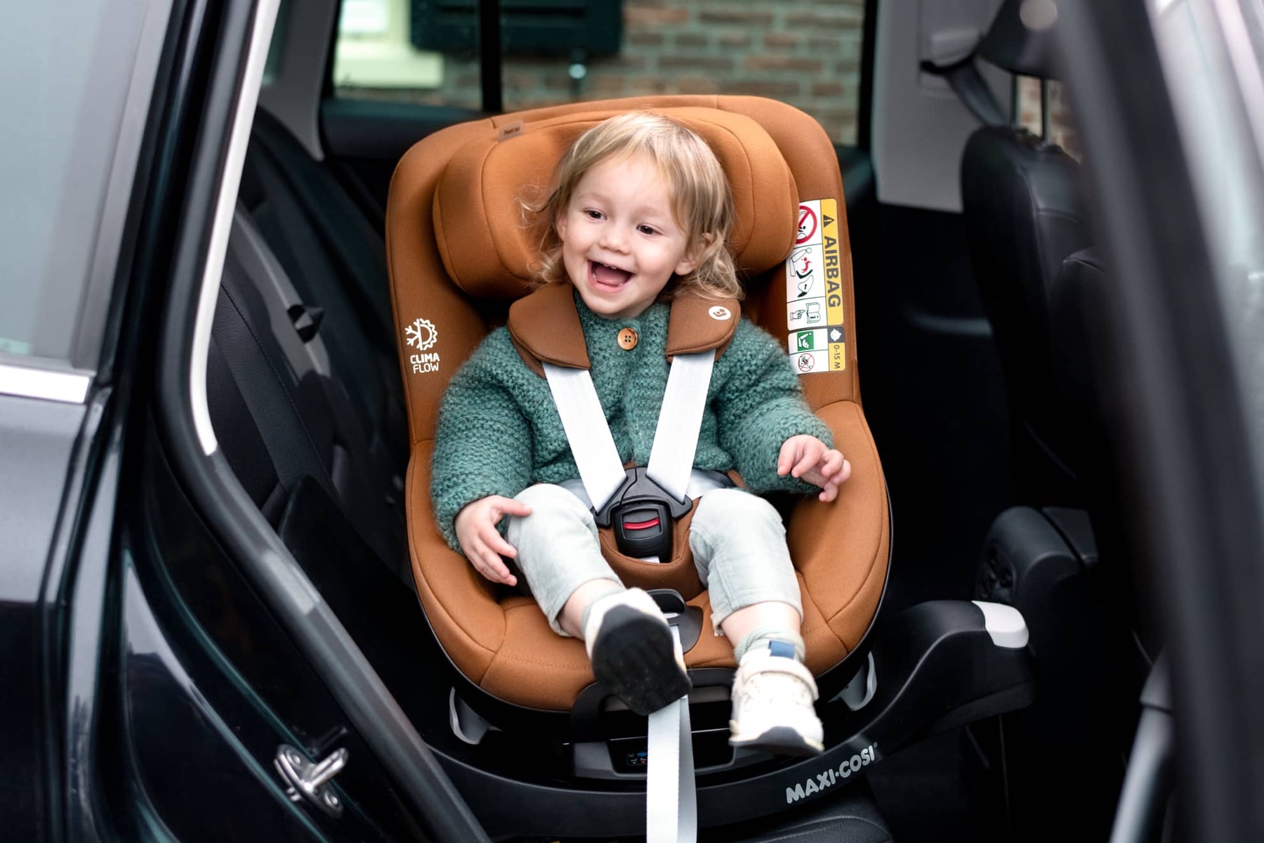 Maxi-Cosi RodiFix AirProtect Group 2/3 Car Seat Authentic Cognac